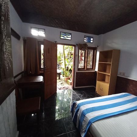 Mini Tiga Homestay Pangandaran Exterior photo